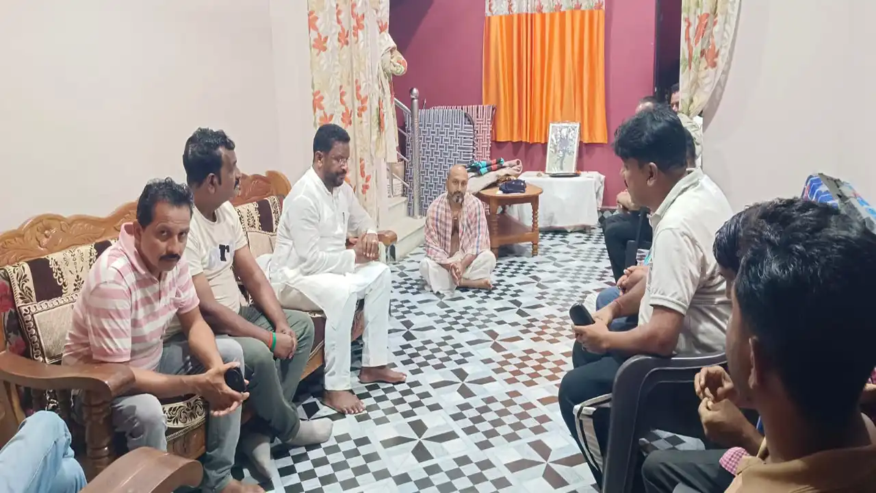 छऊ गुरु कामाख्या प्रसाद षड़ंगी